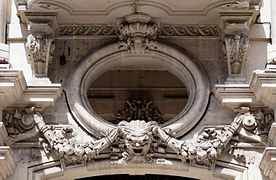 Clermont-Ferrand Municipal Opera, bull's eye.jpg