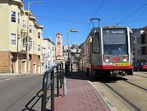 Outbound train at Judah and 16th Avenue, March 2019.JPG
