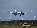 PH-BXH KLM Royal Dutch Airlines Boeing 737-8K2(WL) - cn 29597 landing at Schiphol pic1.JPG