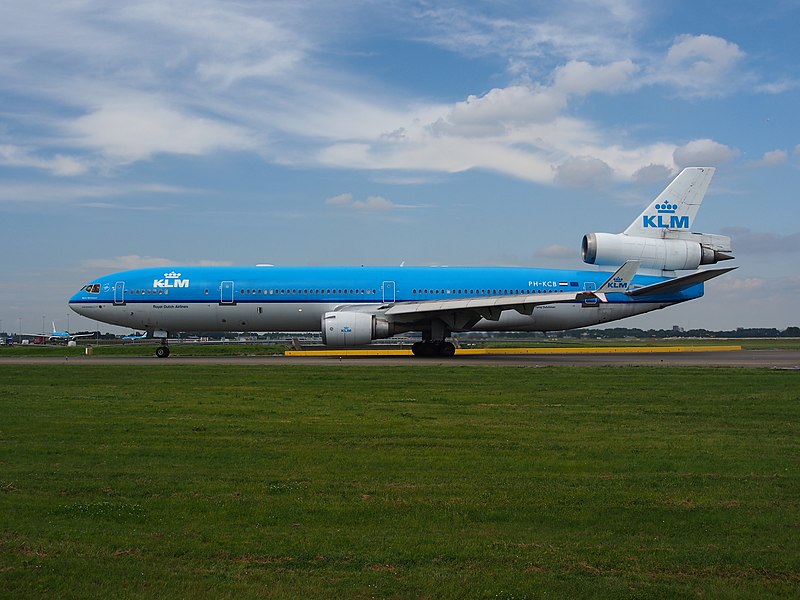 File:PH-KCB KLM Royal Dutch Airlines McDonnell Douglas MD-11 taxiing at Schiphol (AMS - EHAM), The Netherlands, 18may2014, pic-3.JPG