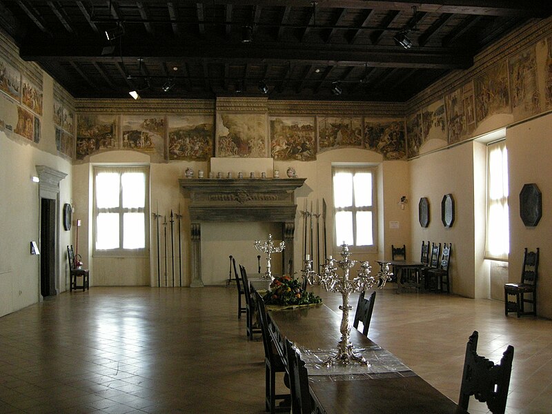 File:Palazzo vitelli alla cannoniera, salone 01.JPG