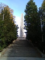 Pomnik Armii Czerwonej w radzieckiej części cmentarza wojskowego w Parku Cytadela w Poznaniu