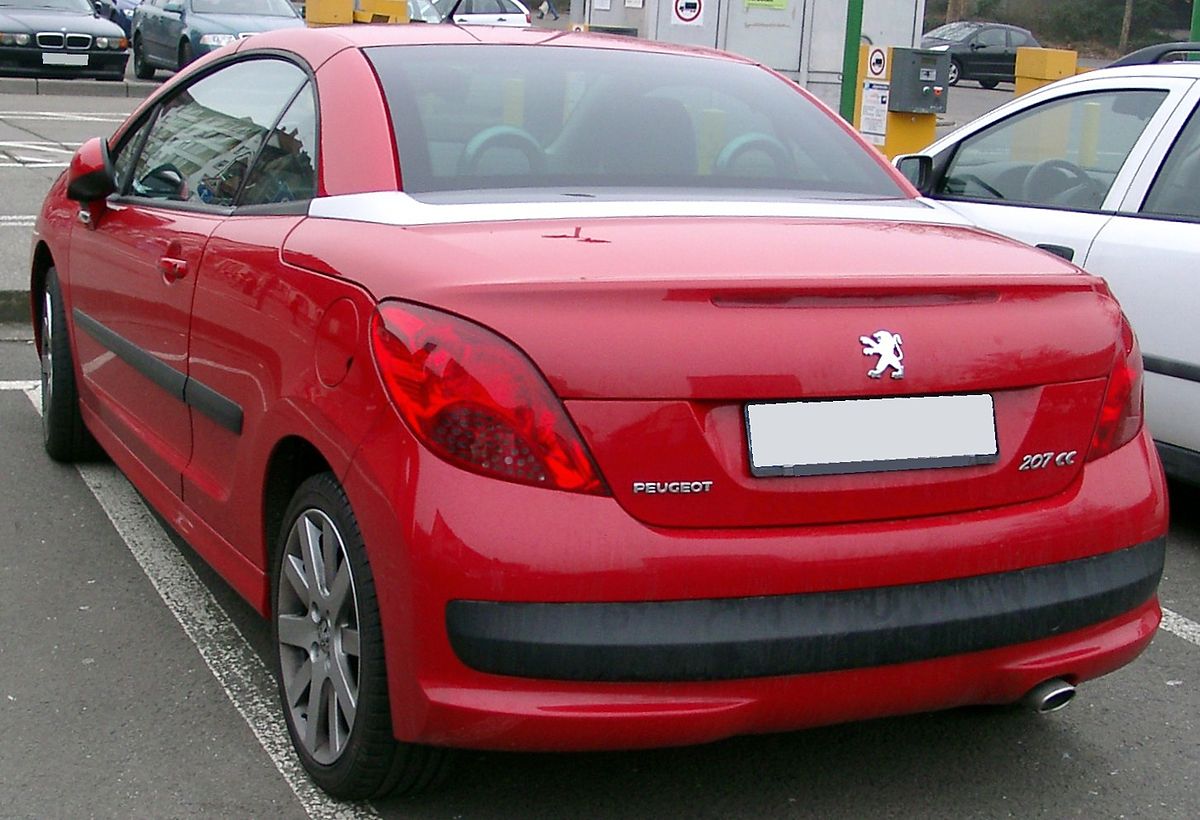 Fichier:Peugeot 207CC front 20080220.jpg — Wikipédia