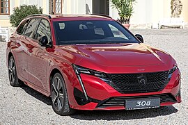 Peugeot 308 C SW - right front view