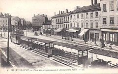 Villeurbanne - Place des maisons neuves