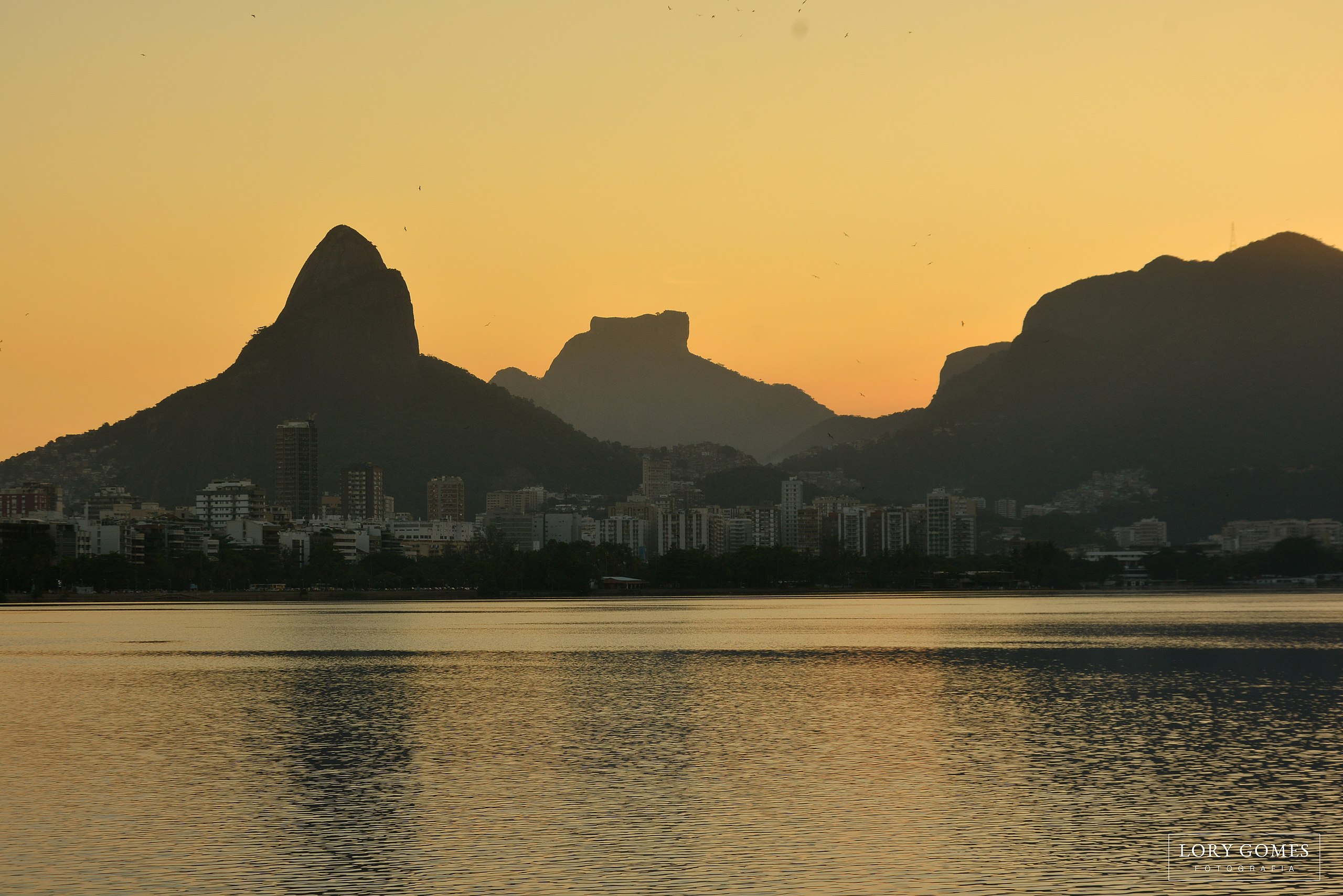 File:Passeio a cavalo em frente à Duna do Por do Sol.jpg - Wikimedia Commons