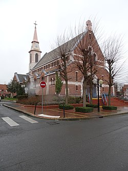 Prémesques , centre du village, église saint-Laurent (1).JPG