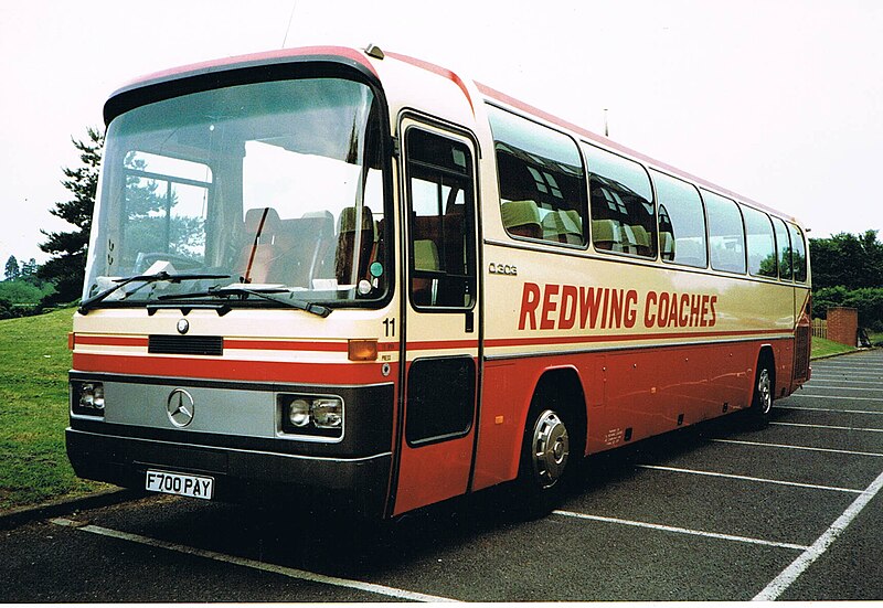 File:REDWING COACHES - Flickr - secret coach park (3).jpg