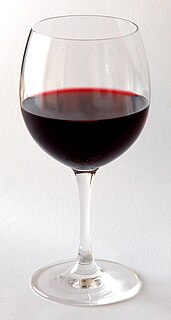 Rotwein ist ein aus blauen Wei