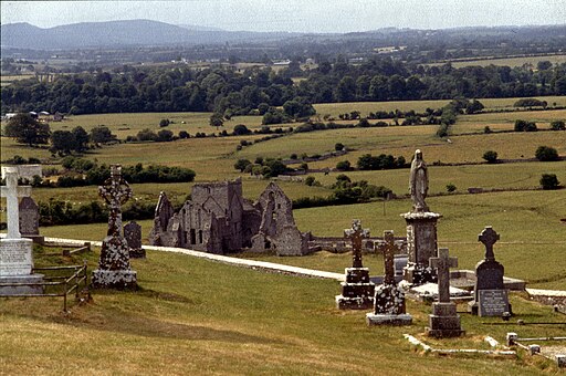 Rock of Cashel-10-Grabkreuze-Hore Abbey-1989-gje