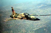 القوات المسلحة الملكية المغربية 200px-Royal_Moroccan_Air_Force_F-5_Tiger_II_jet