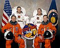 Mannskapet som deltok på STS-113, eksl ISS Ekspedisjon 5 og ISS Ekspedisjon 6