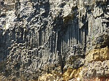 Geología singular en los acantilados de Santa María.