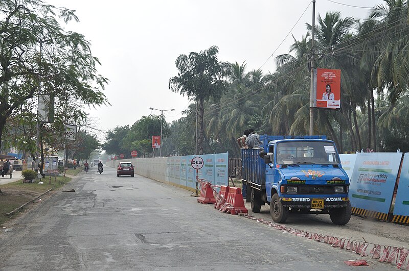 File:Salt Lake Bypass - Kolkata 2012-01-19 8340.JPG