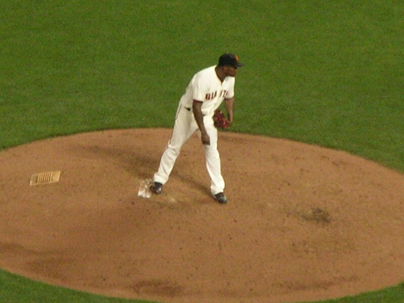 File:Santiago Casilla at Cubs at Giants 2010-08-10 1.JPG