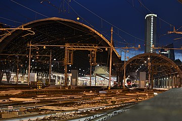 L'imbocco della stazione.