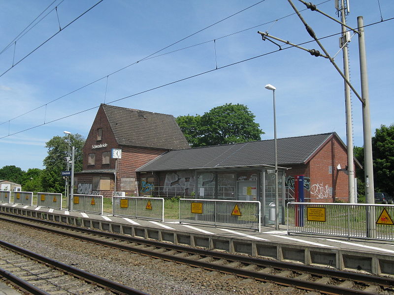 File:Schwanheide Bahnhof 2008-05-23 123.jpg