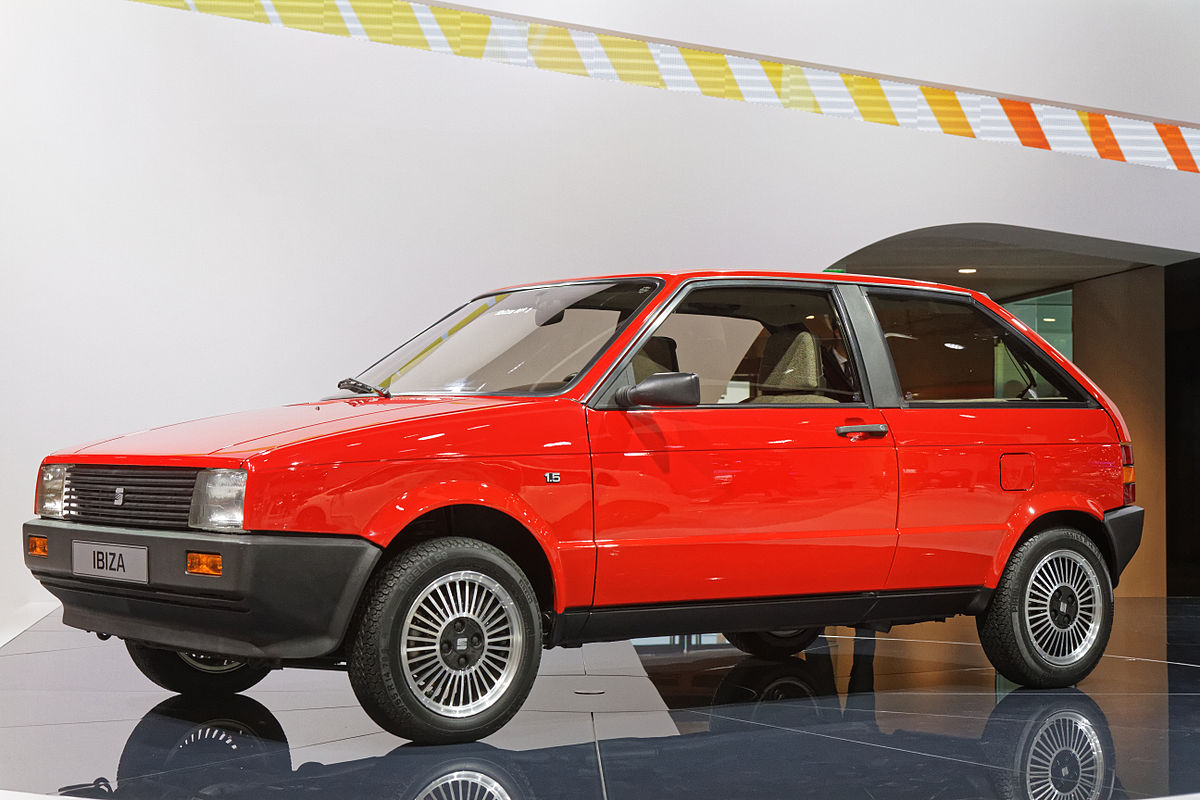 File:Seat Ibiza 6J SC Stylance Citrus.JPG - Wikipedia