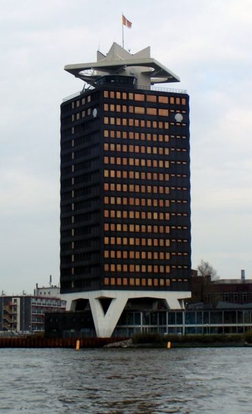 File:Shell-Amsterdam.JPG