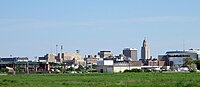 Skyline del centro cittadino di Lincoln, Nebraska, USA (2015).jpg