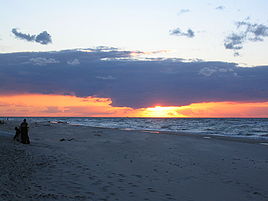 Зајдисонце на плажа кај Дранске