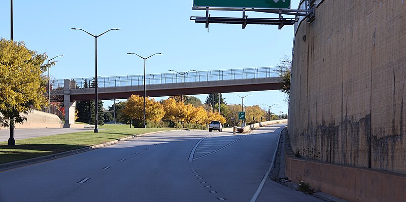 File:State Trunk Highway 794 South in Milwaukee County (October 2023) 04.jpg