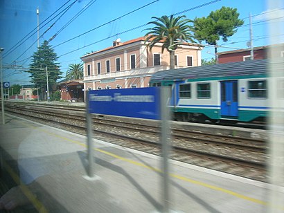 Come arrivare a Stazione Priverno-Fossanova con i mezzi pubblici - Informazioni sul luogo