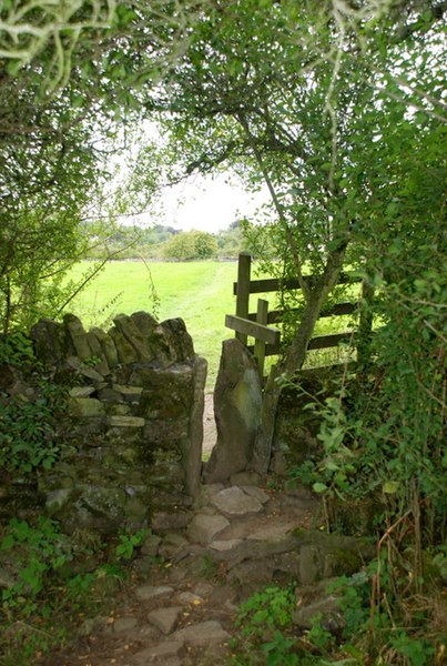 File:Stile on the track to Calver - geograph.org.uk - 557482.jpg