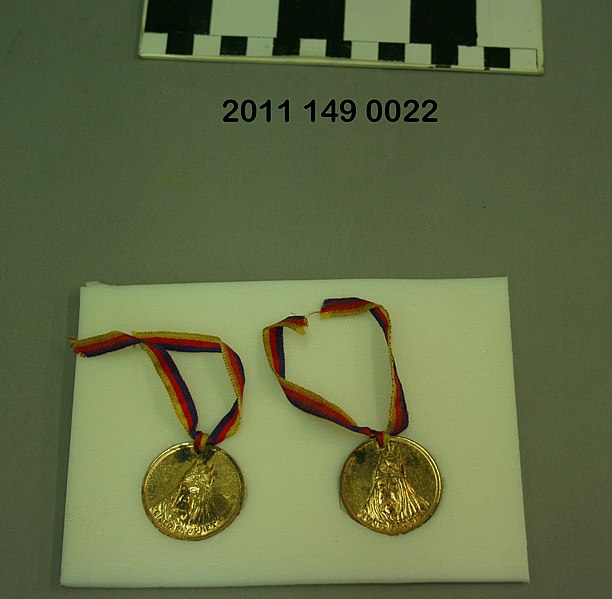File:Two Round Medallions with Veiled Prophet Images.jpg