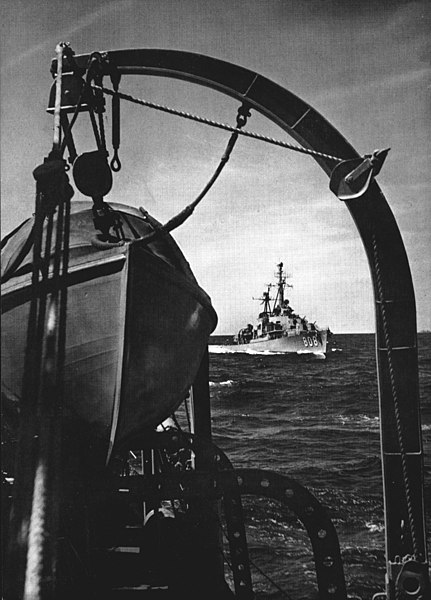 File:USS Dennis J. Buckley (DDR-808) in 1952.jpg