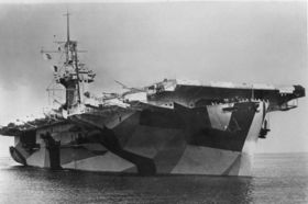 USS Midway (CVE-63) в Сан-Диего, апрель 1944 г.