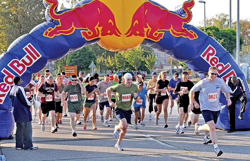 File:US Army 52487 German, American runners compete in Wiesbaden Half Marathon.jpg