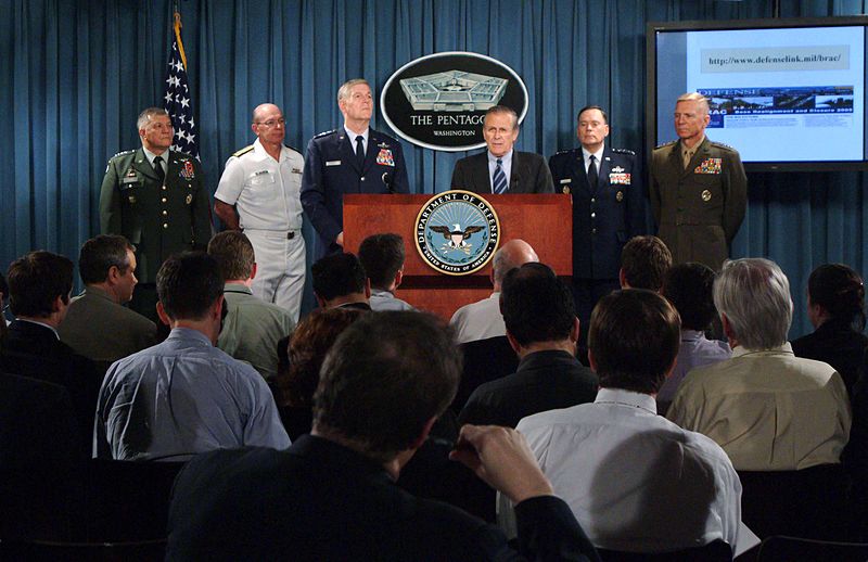 File:US Navy 050512-N-2383B-007 The Military's top leaders address the media during a press conference held at the Pentagon.jpg