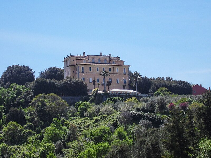 File:Villa Grazioli SAM 3201-2.JPG