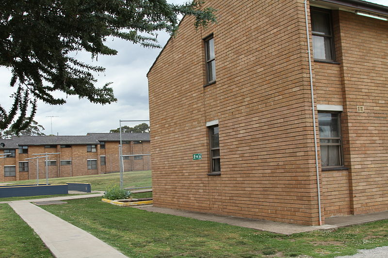 File:Villawood IDC (8226116242).jpg