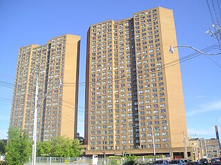 <span class="mw-page-title-main">The Crossways (Toronto)</span> Building complex in Toronto, Ontario