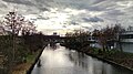 Wolkenmeer über dem Neuköllner Schifffahrtskanal von der Sonnenbrücke aus gesehen 02 (cropped 8K).jpg