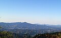 青根ヶ峰付近より竜門岳を望む 2010年4月撮影