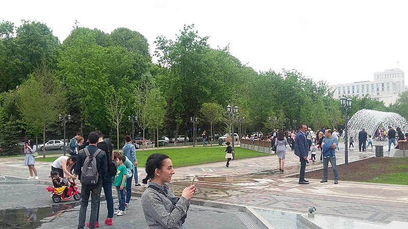 File:Yerevan 2800th anniversary park 41.jpg