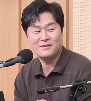 <span class="mw-page-title-main">Yoon Kyung-ho</span> South Korean television and film actor