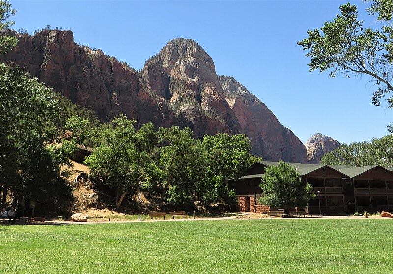 File:Zion Lodge, Zion National Park, Utah.jpg