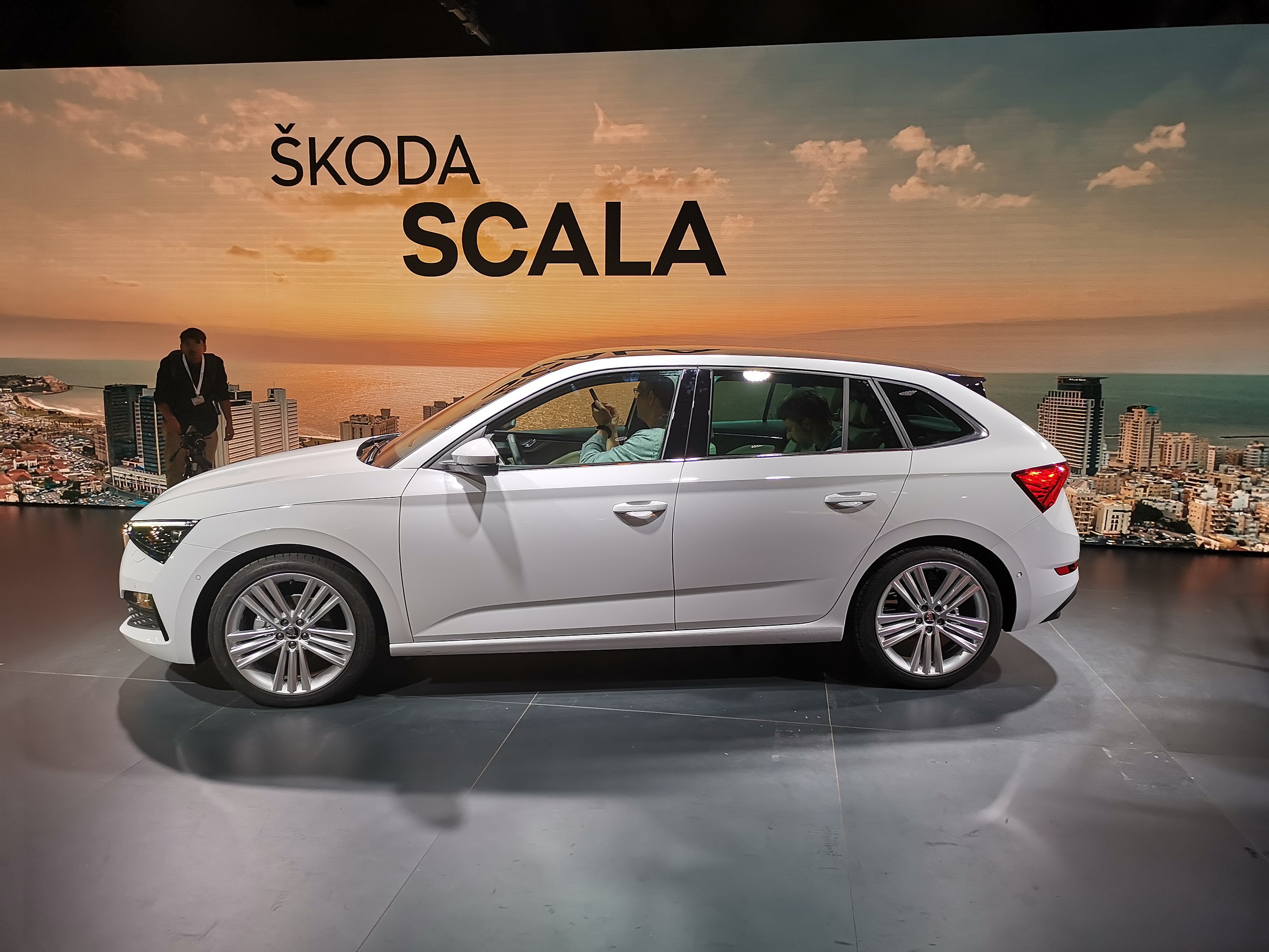 File:Škoda Scala 2018 – Tel Aviv 05.jpg - Wikimedia Commons