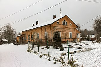 Здание в Куликово, заинтересовавшее краеведов, предположительно — железнодорожная казарма