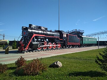 Промышленная кемеровская область. Барабинск паровоз памятник. Станция Промышленная Кемеровской области. Железнодорожный музей станция Промышленная Кемеровская область. Паровоз л 4090.