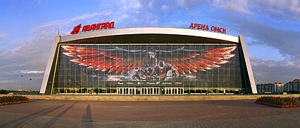 Obnovlennyi fasad sportkompleksa "Arena-Omsk".jpg