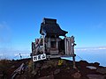 山顶的利尻山神社奥宫