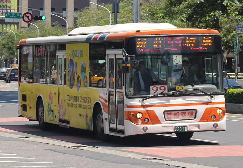 File:首都客運2011 DAEWOO BS120CN 223-FW 99.jpg