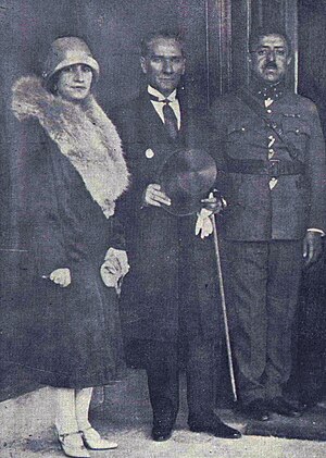 Mustafa Kemal Atatürk: Adı ve soyadı, Çocukluk ve gençlik (1881-1904), Askerlik (1905-1918)