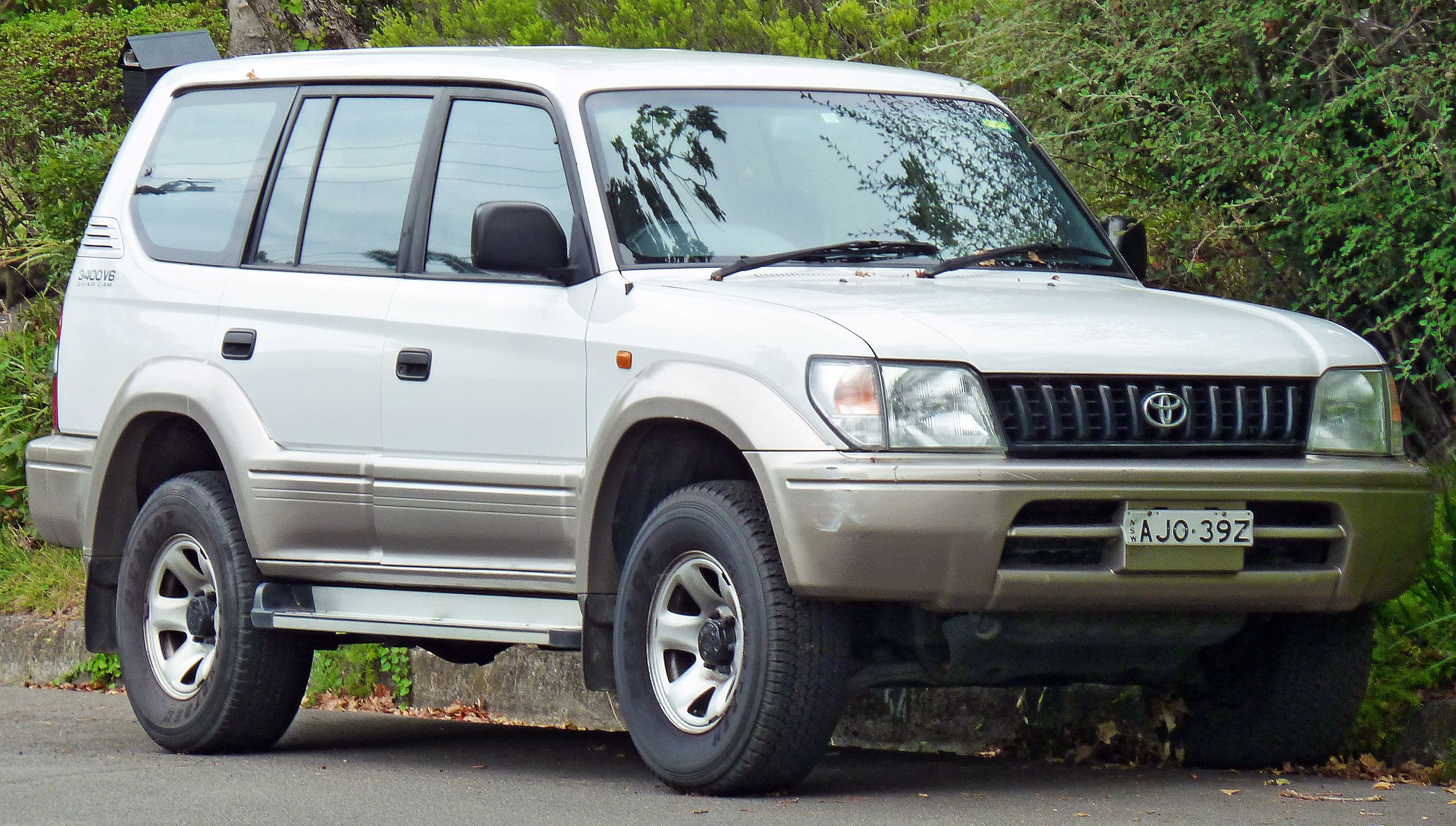 Toyota Land Cruiser Prado (J90)