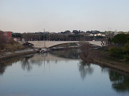 Come arrivare a Ponte Duca D'Aosta con i mezzi pubblici - Informazioni sul luogo